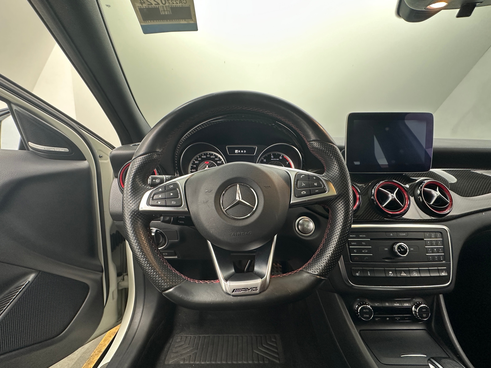 Thumbnail: 2017 Mercedes-Benz GLA - 4