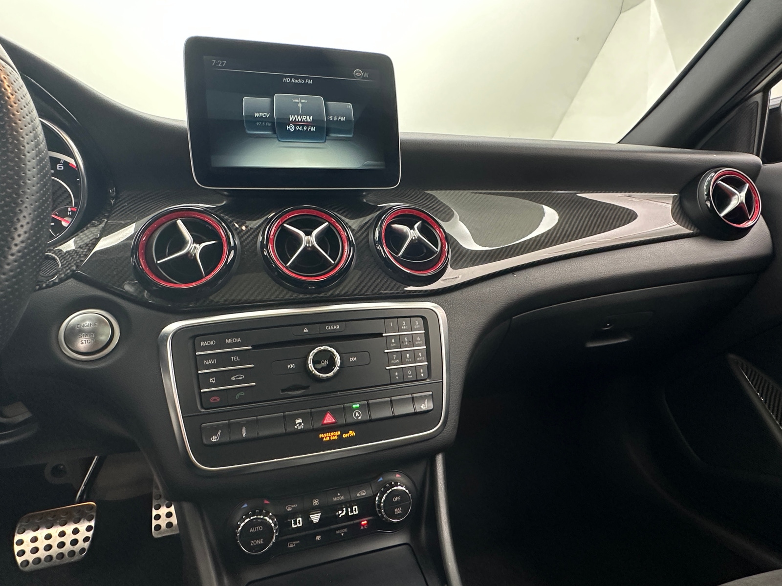 Thumbnail: 2017 Mercedes-Benz GLA - 3