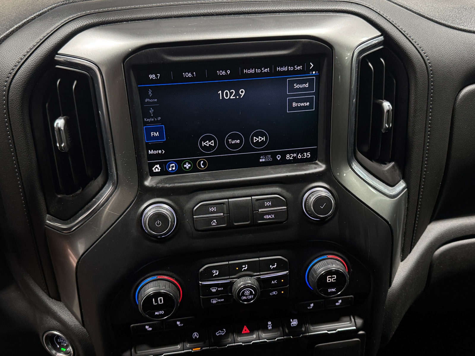Thumbnail: 2019 Chevrolet Silverado 1500 - 4