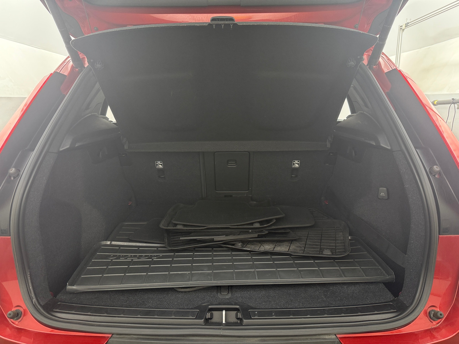 Thumbnail: 2020 Volvo XC40 - 6
