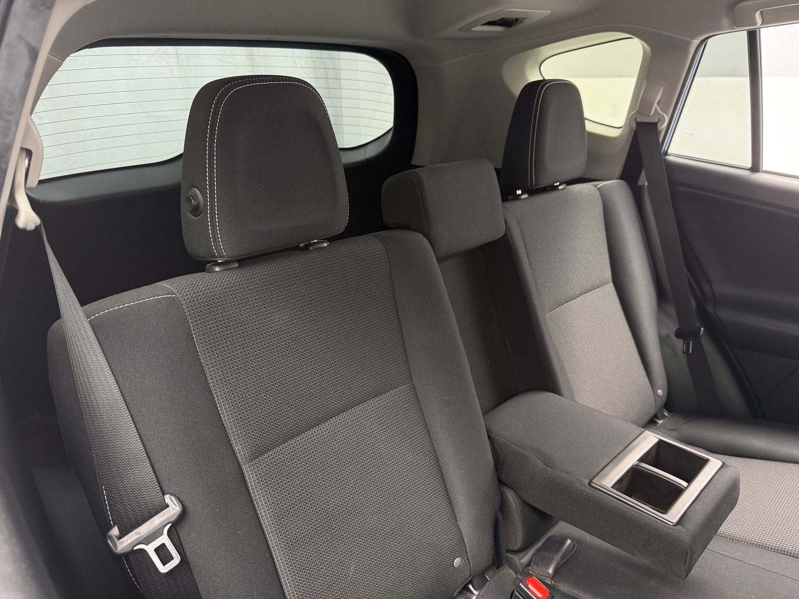 Thumbnail: 2018 Toyota RAV4 - 6
