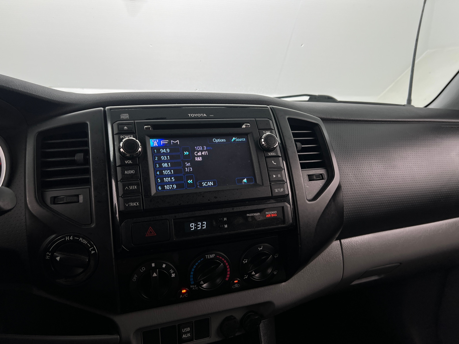 Thumbnail: 2013 Toyota Tacoma - 4