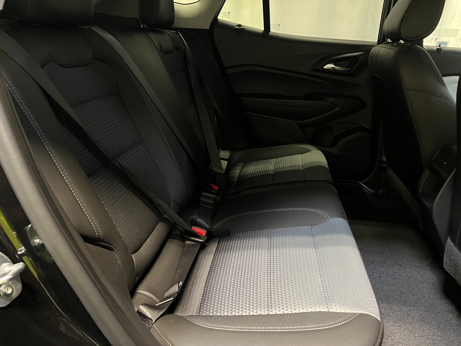 Thumbnail: 2025 Chevrolet Trax - 6