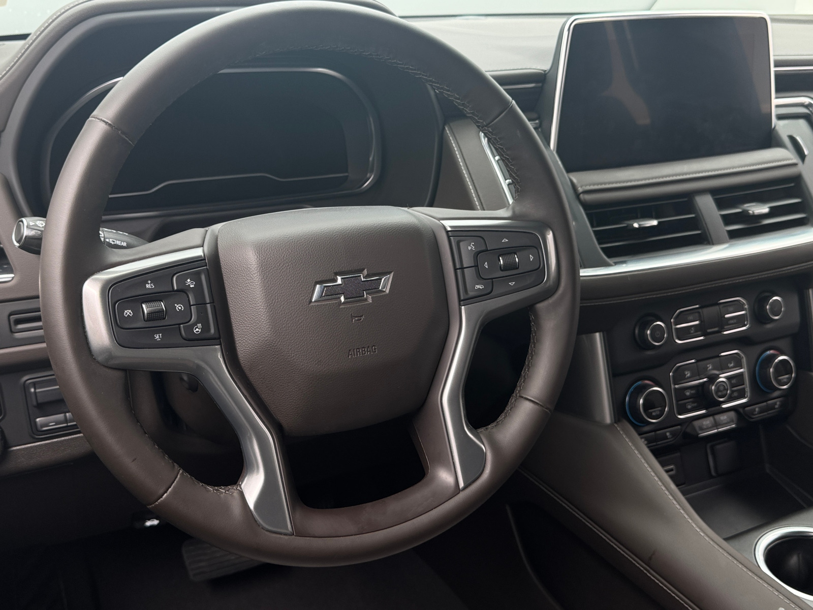 Thumbnail: 2024 Chevrolet Tahoe - 4