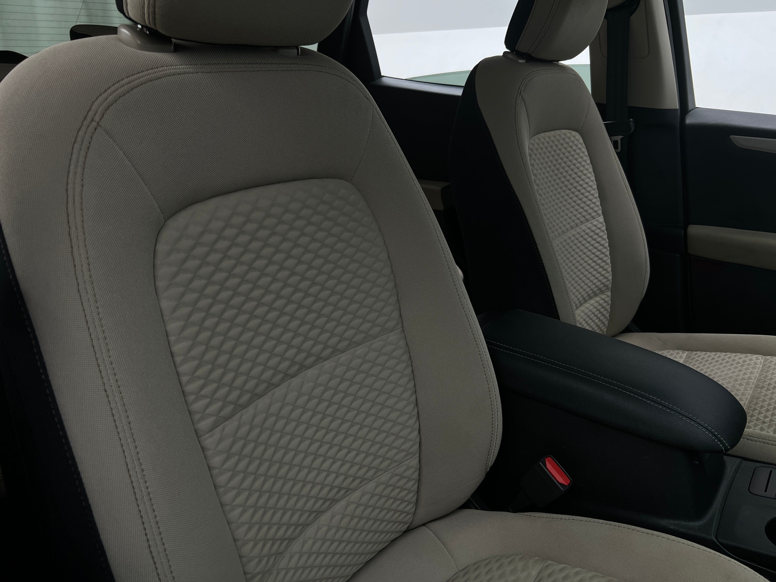 Thumbnail: 2020 Ford Escape - 2