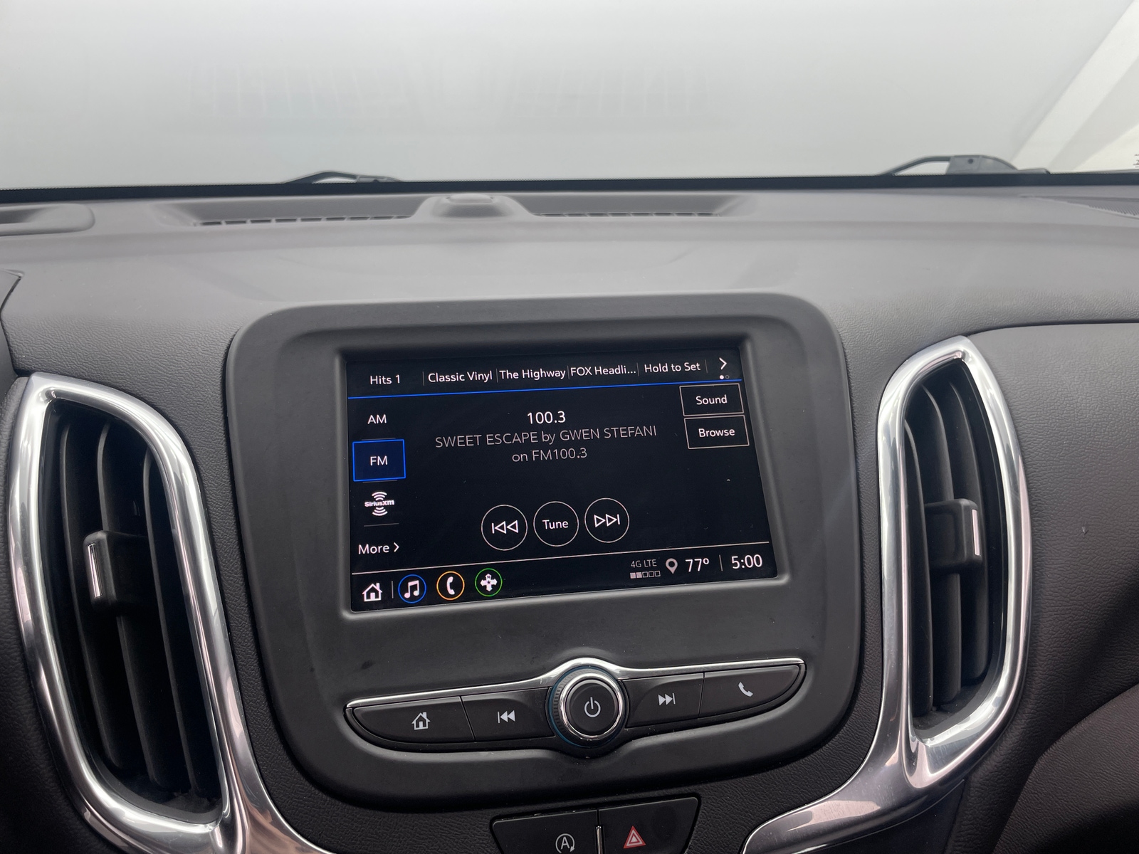 Thumbnail: 2023 Chevrolet Equinox - 4