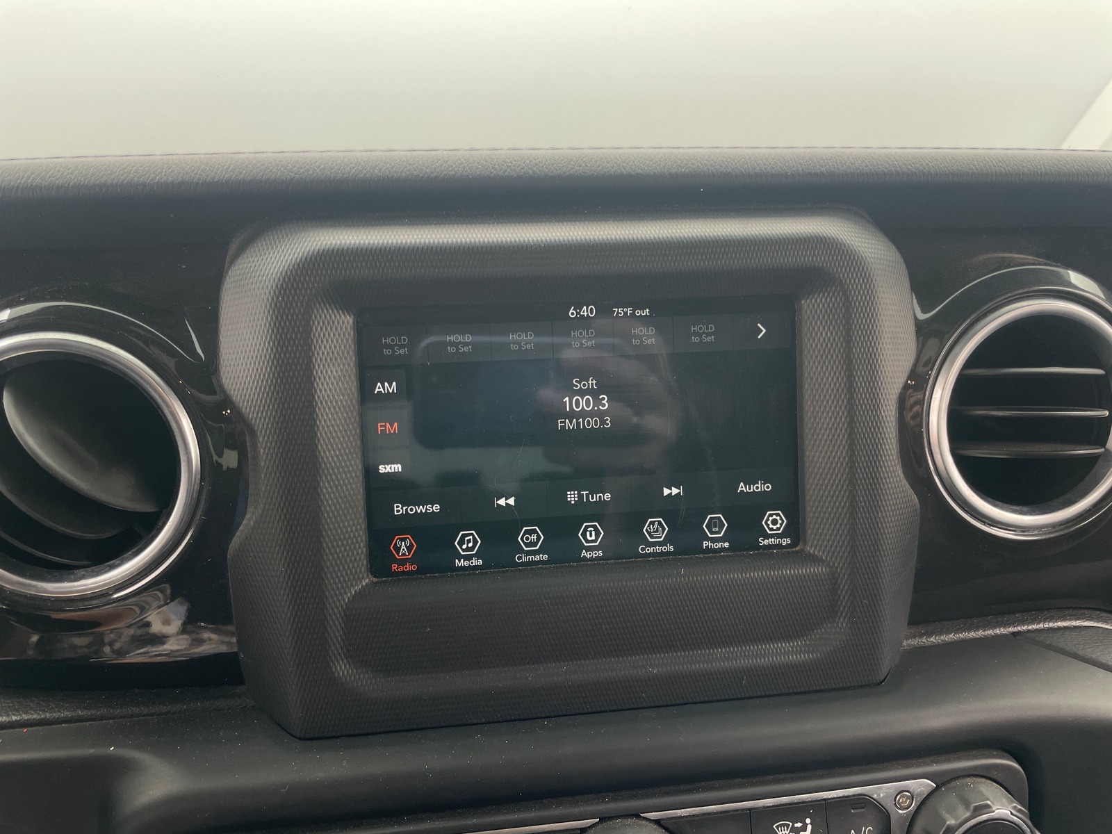 Thumbnail: 2020 Jeep Wrangler - 3