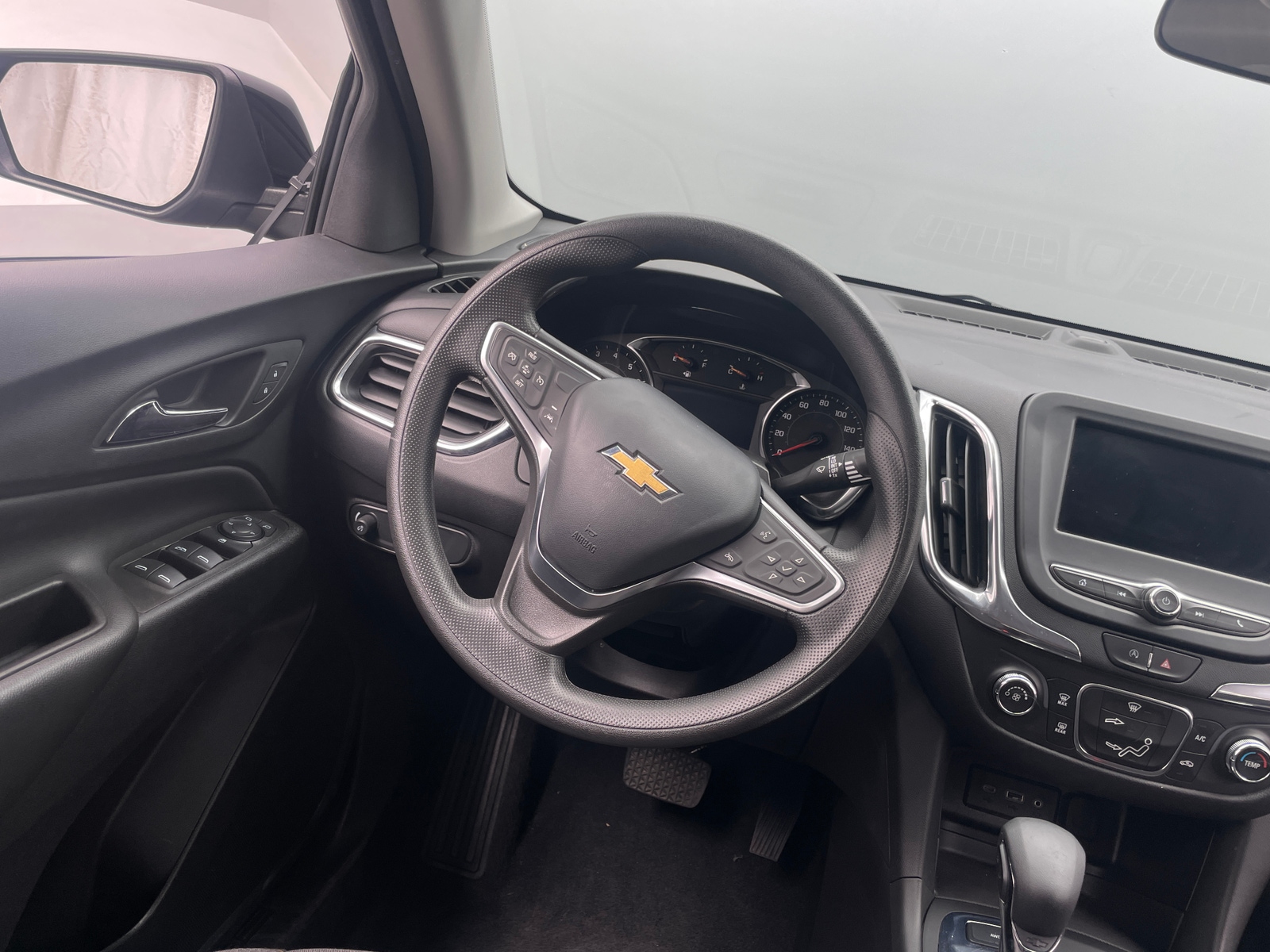 Thumbnail: 2023 Chevrolet Equinox - 5