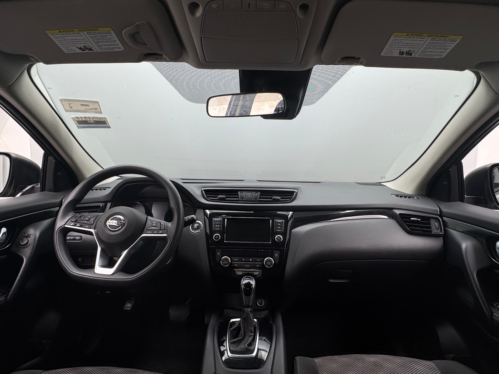 Thumbnail: 2020 Nissan Rogue Sport - 3