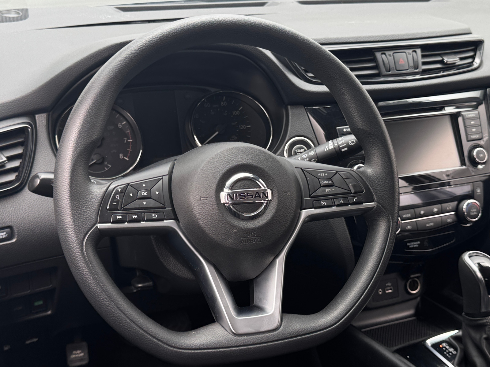 Thumbnail: 2020 Nissan Rogue Sport - 5