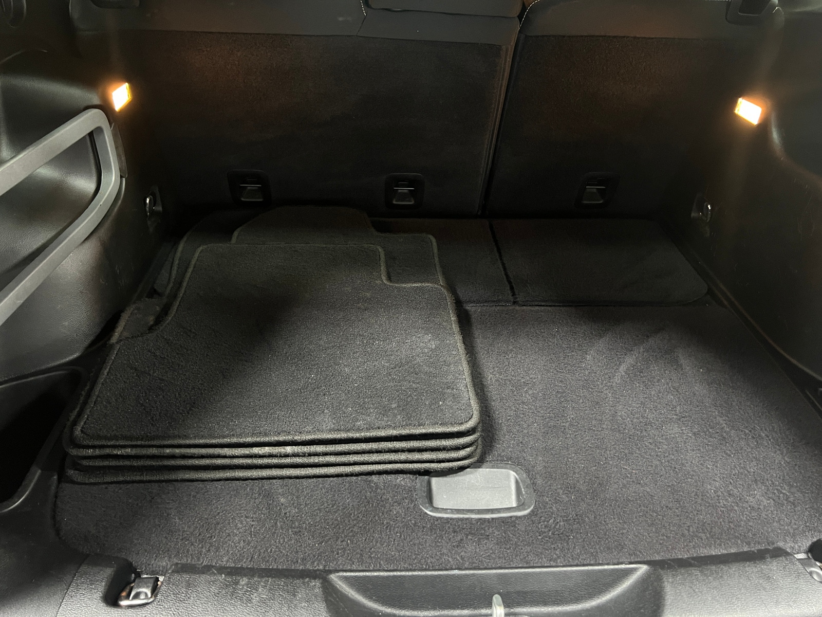 Thumbnail: 2015 Jeep Cherokee - 7
