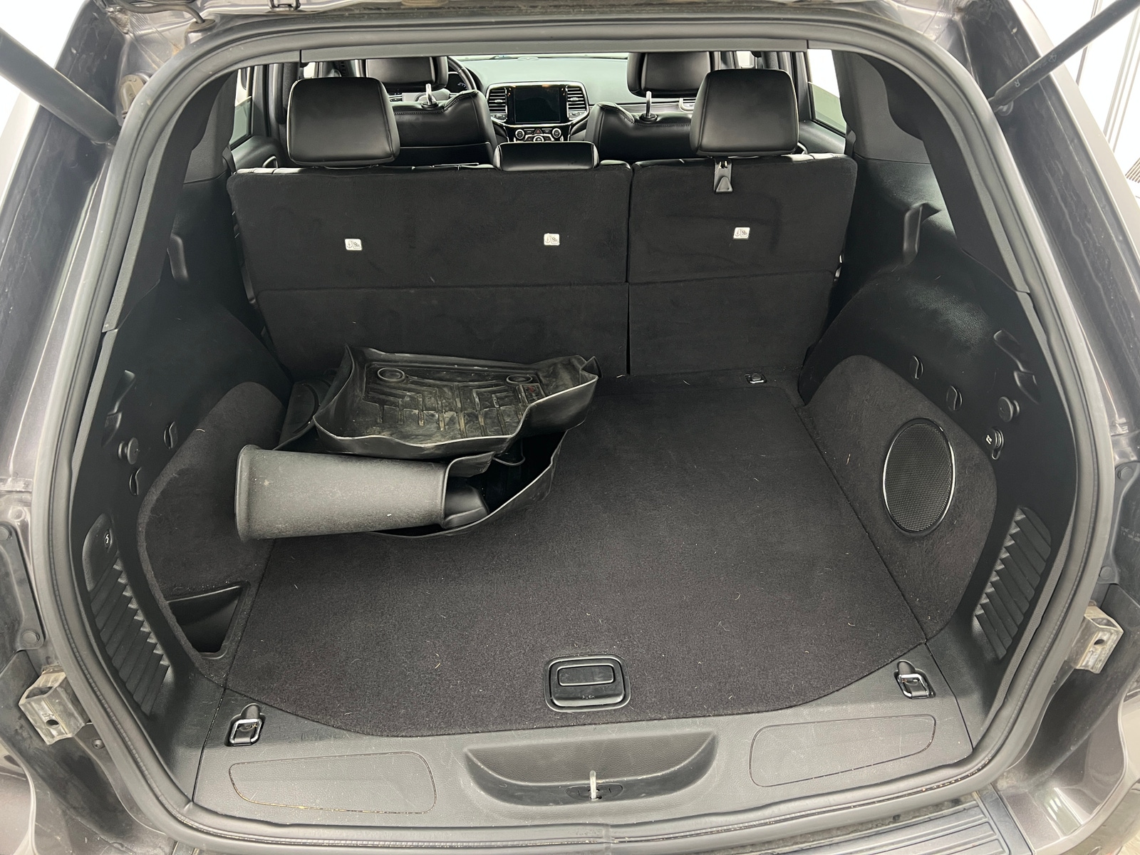 Thumbnail: 2019 Jeep Grand Cherokee - 6