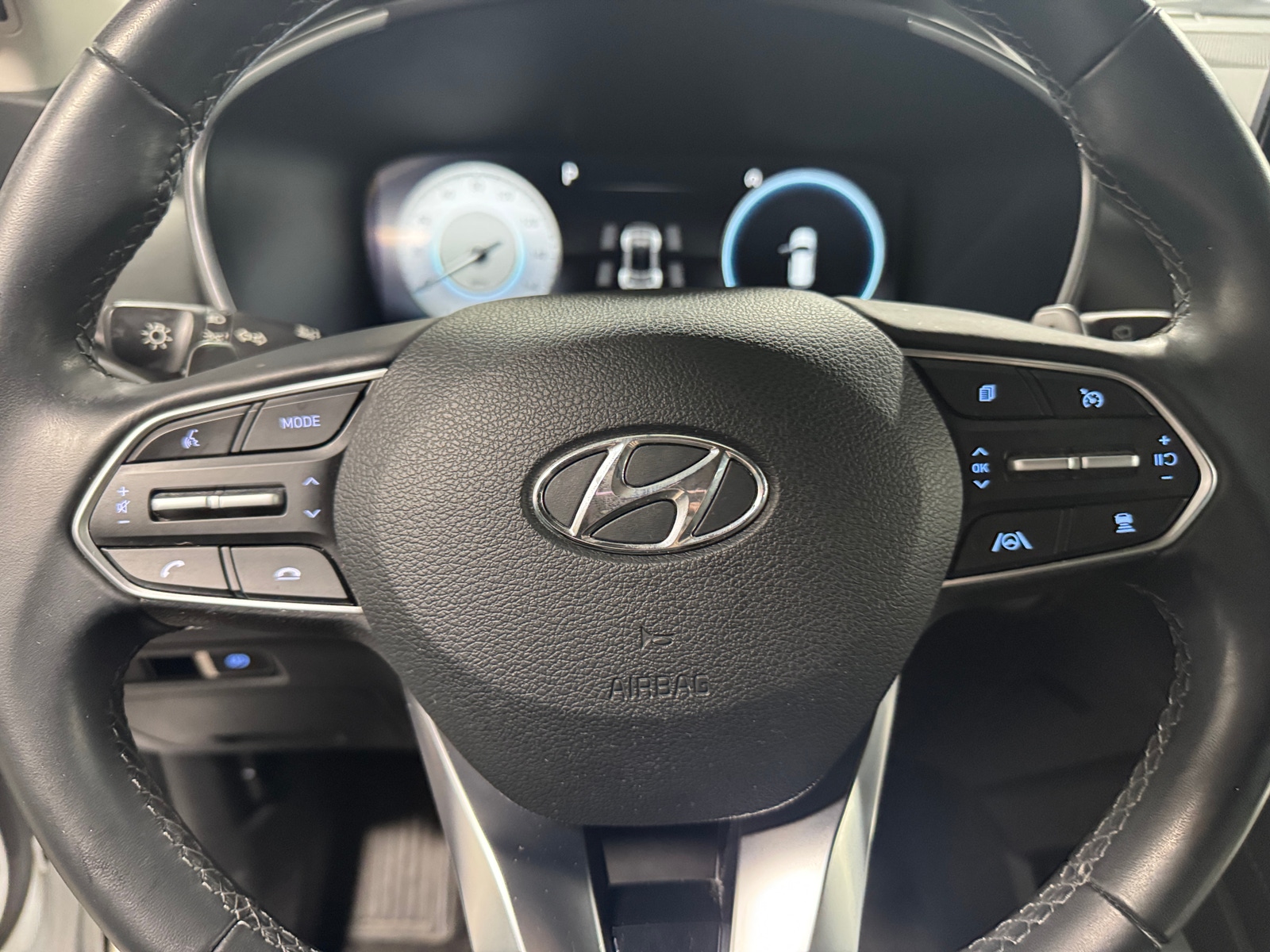 Thumbnail: 2022 Hyundai Santa Fe - 5
