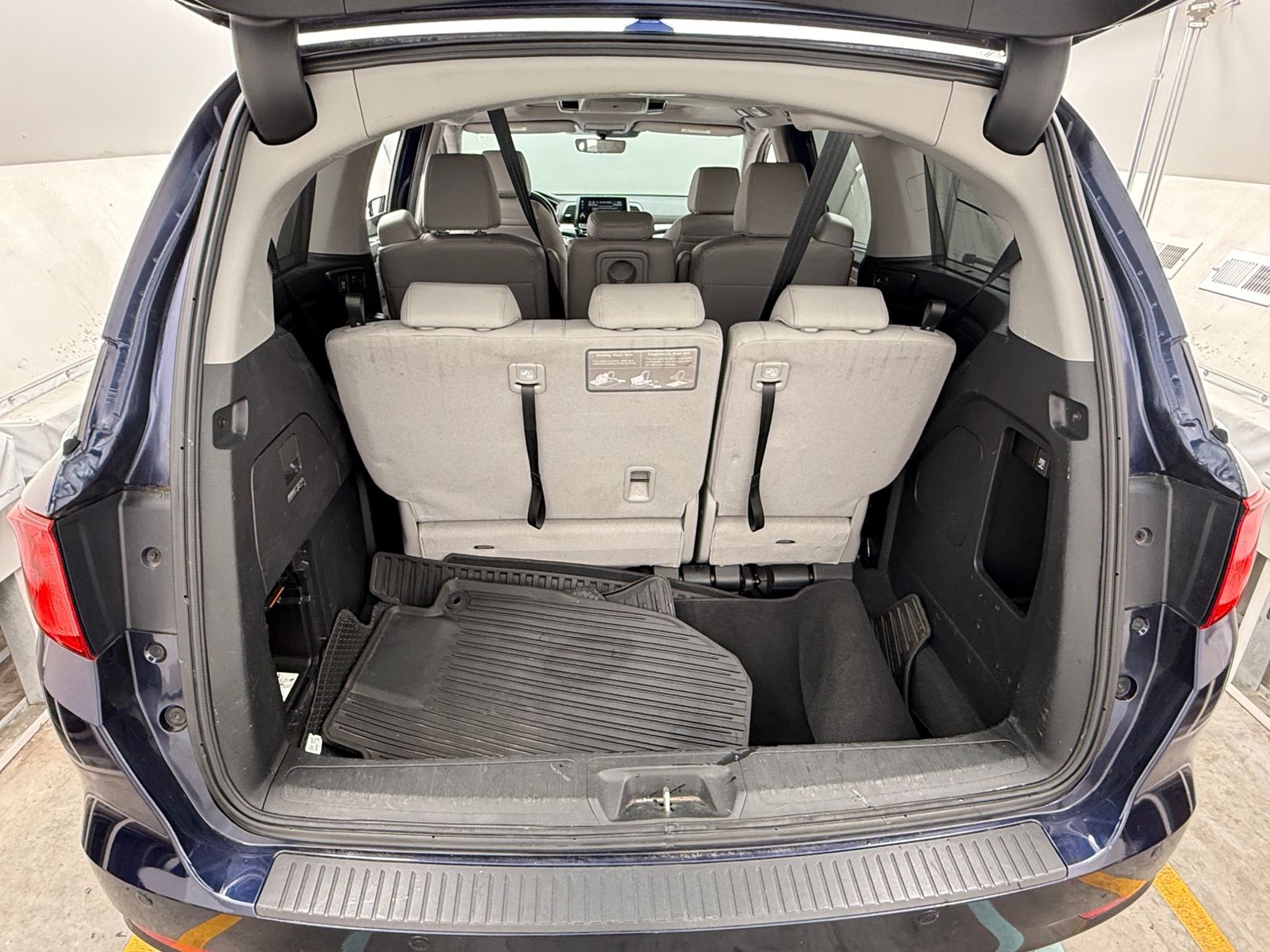Thumbnail: 2020 Honda Odyssey - 6