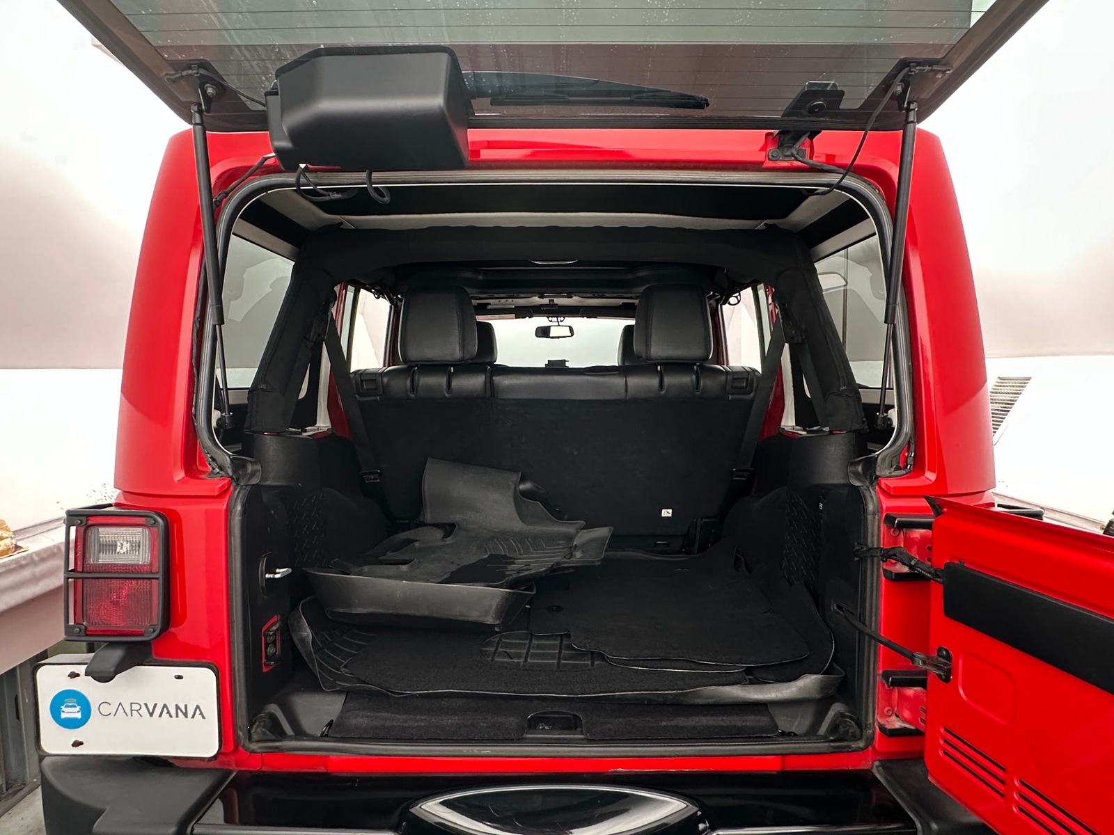 Thumbnail: 2015 Jeep Wrangler - 6
