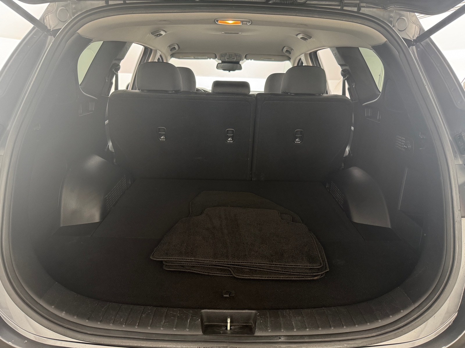 Thumbnail: 2019 Hyundai Santa Fe - 7