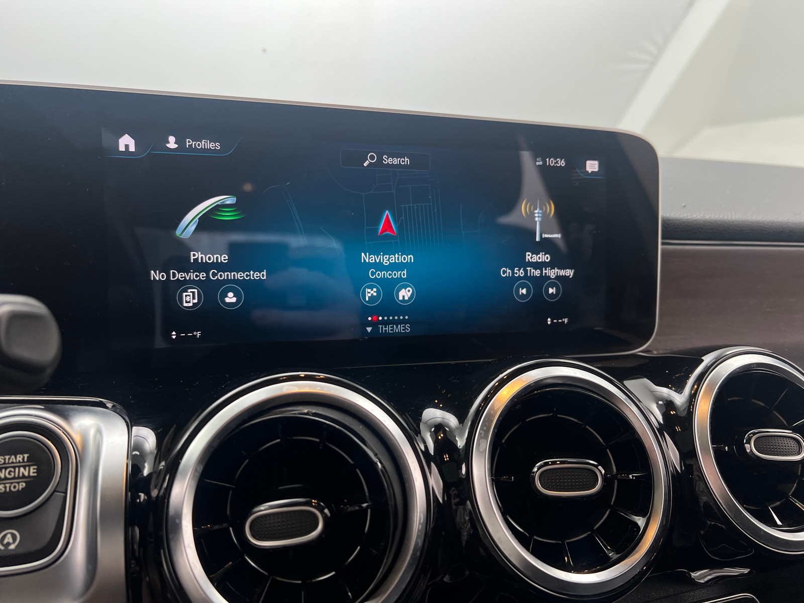 Thumbnail: 2020 Mercedes-Benz GLB - 3