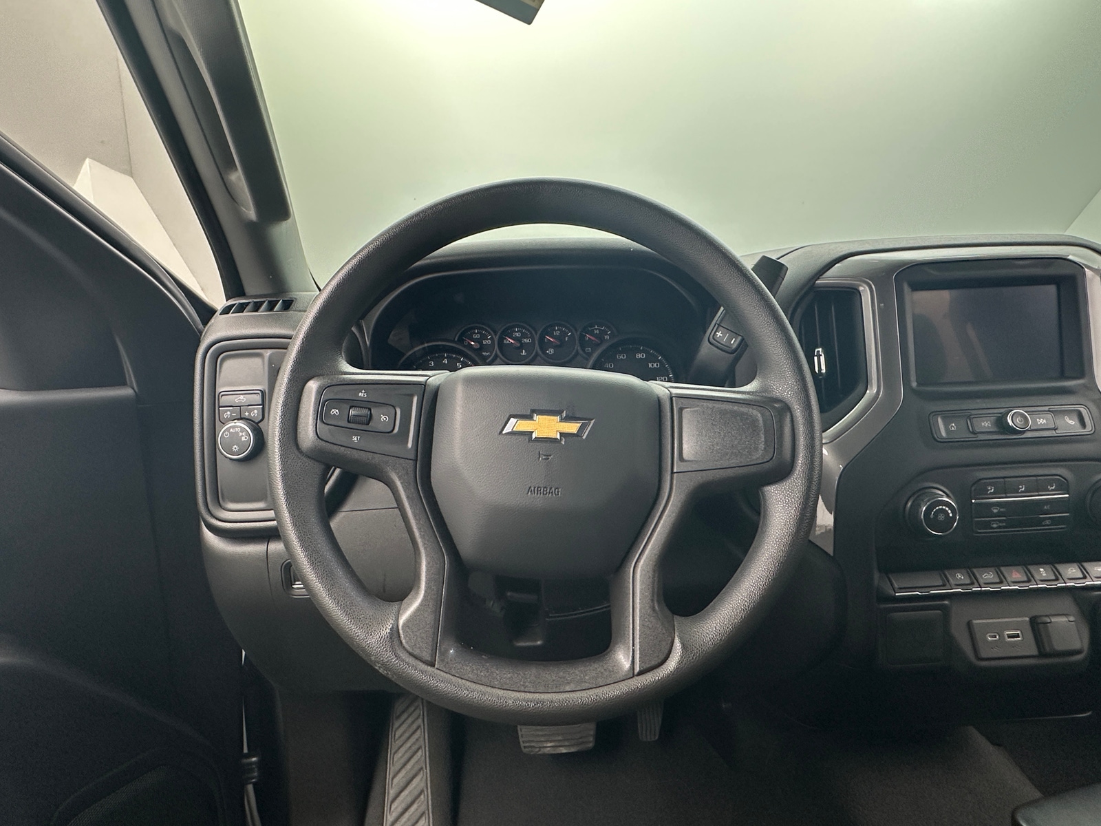 Thumbnail: 2021 Chevrolet Silverado 1500 - 5