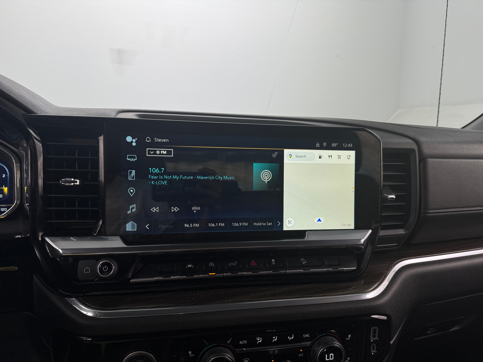 Thumbnail: 2023 Chevrolet Silverado 1500 - 4