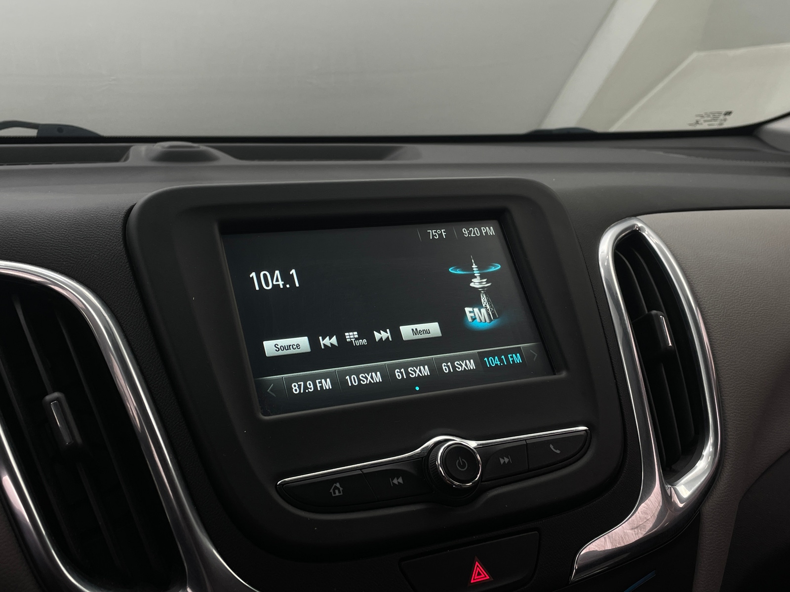 Thumbnail: 2018 Chevrolet Equinox - 4
