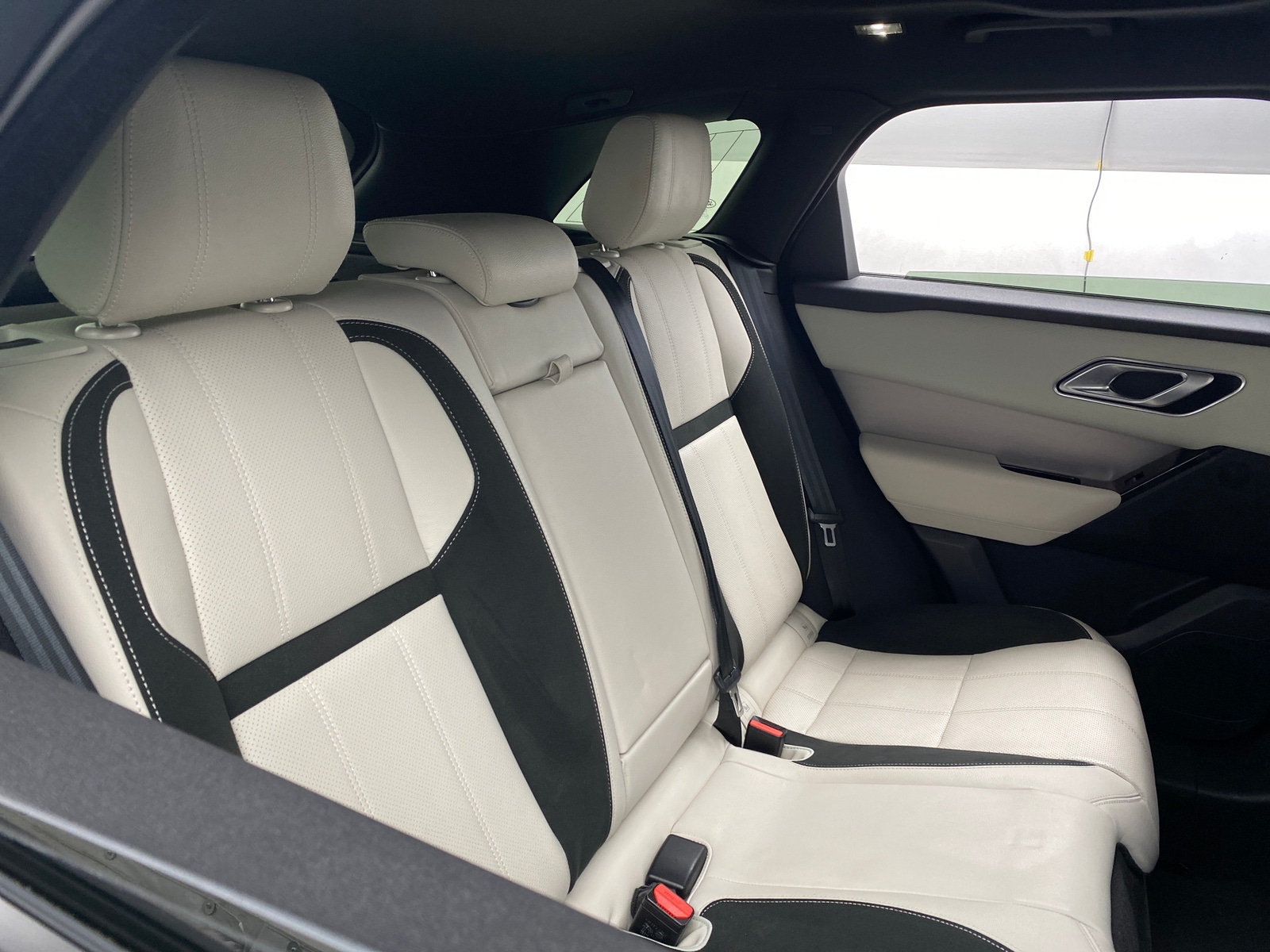 Thumbnail: 2020 Land Rover Range Rover Velar - 6