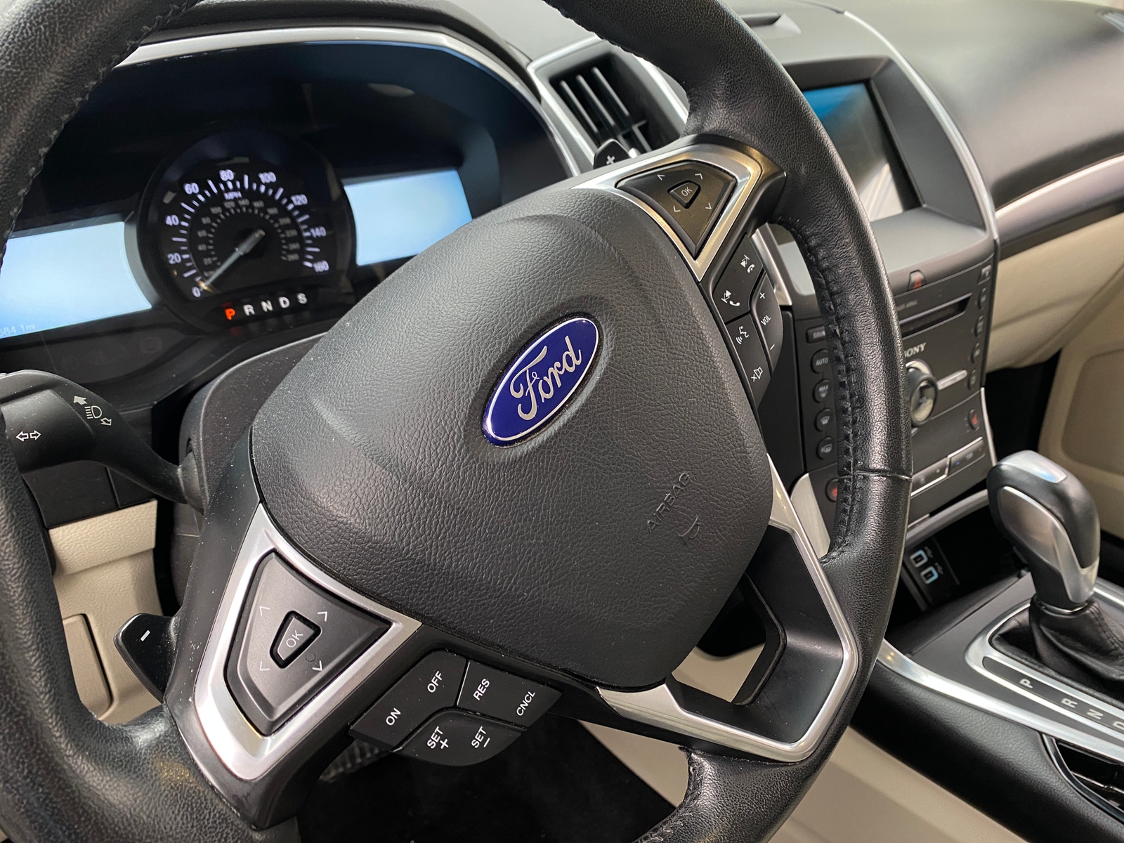 Thumbnail: 2016 Ford Edge - 4
