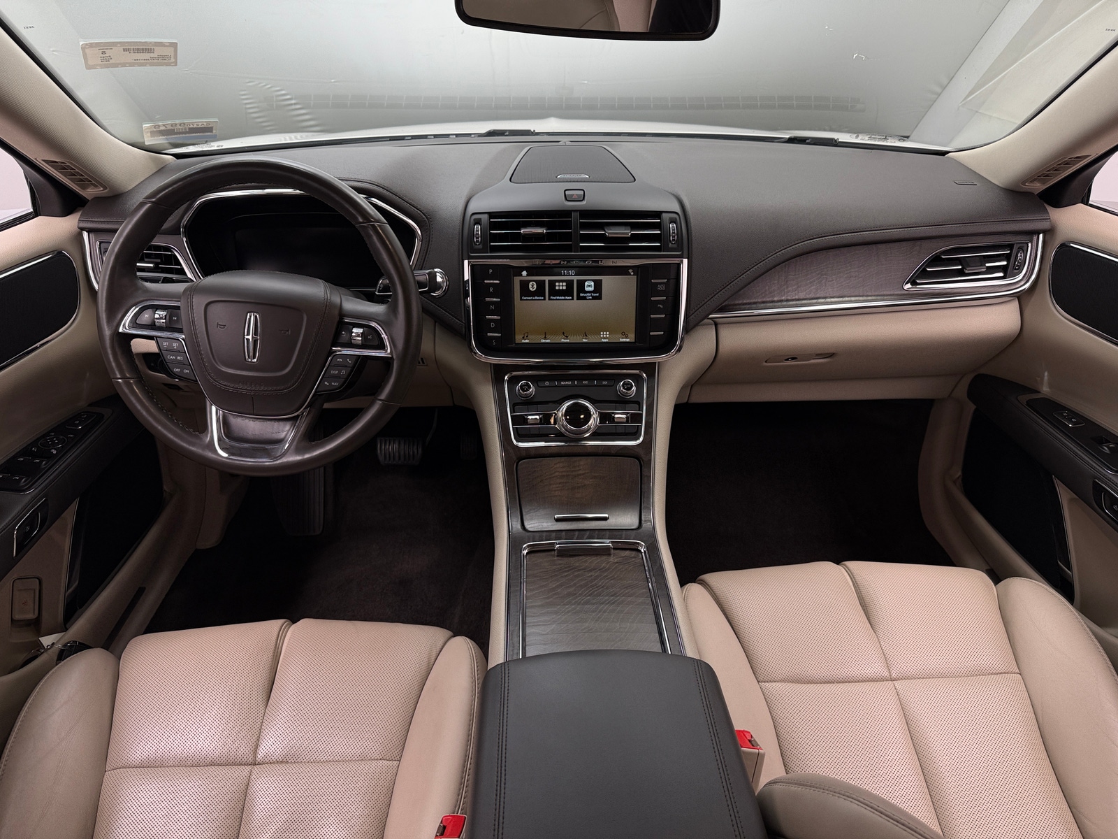 Thumbnail: 2018 Lincoln Continental - 2