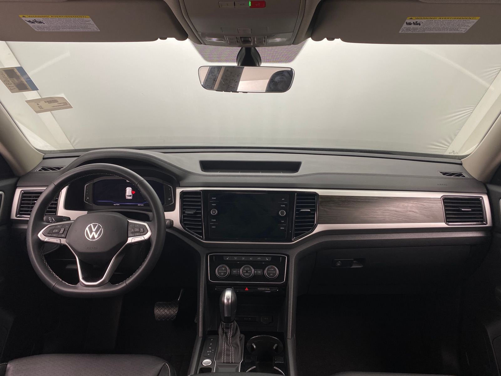 Thumbnail: 2022 Volkswagen Atlas - 3