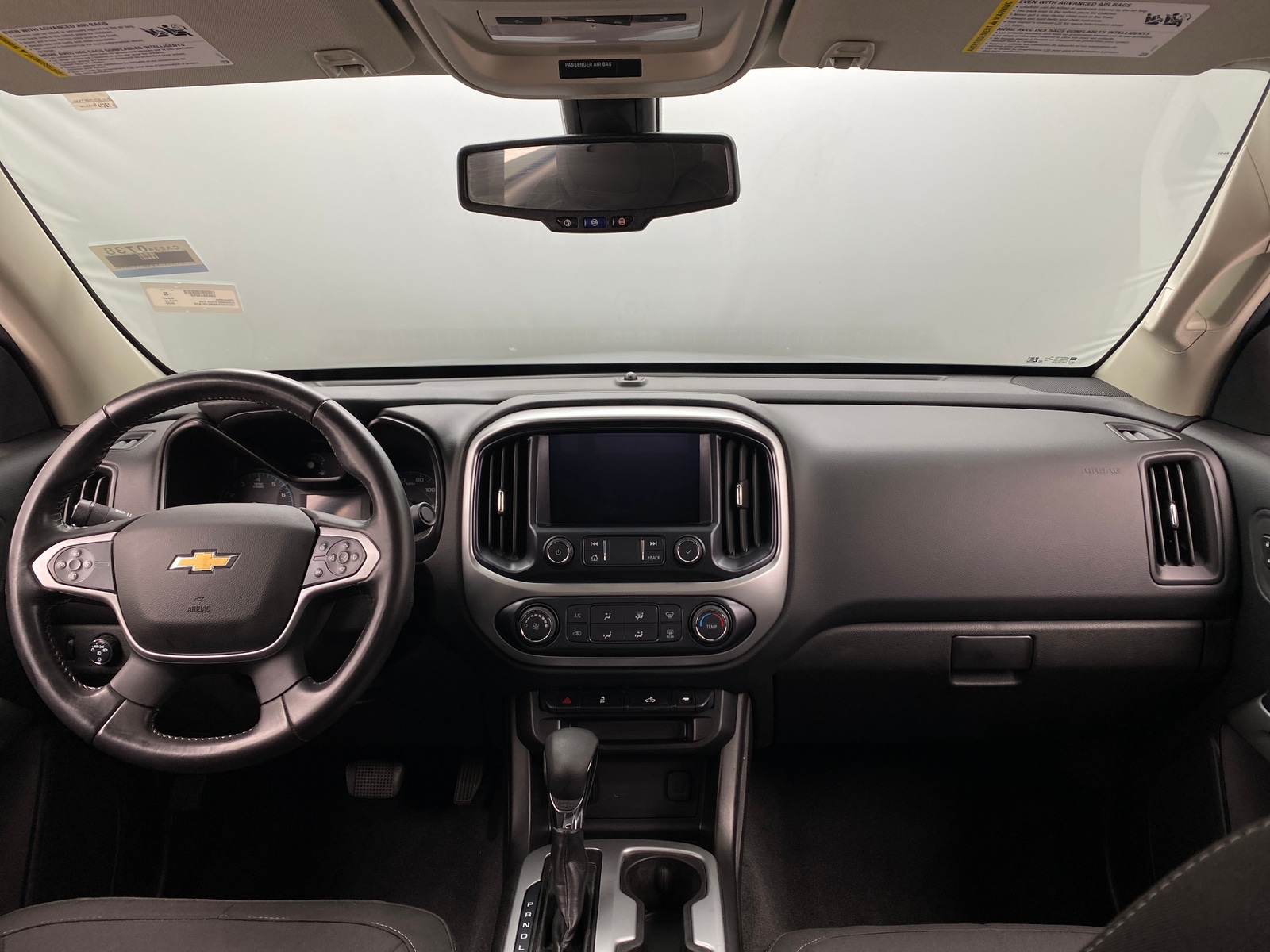 Thumbnail: 2022 Chevrolet Colorado - 3