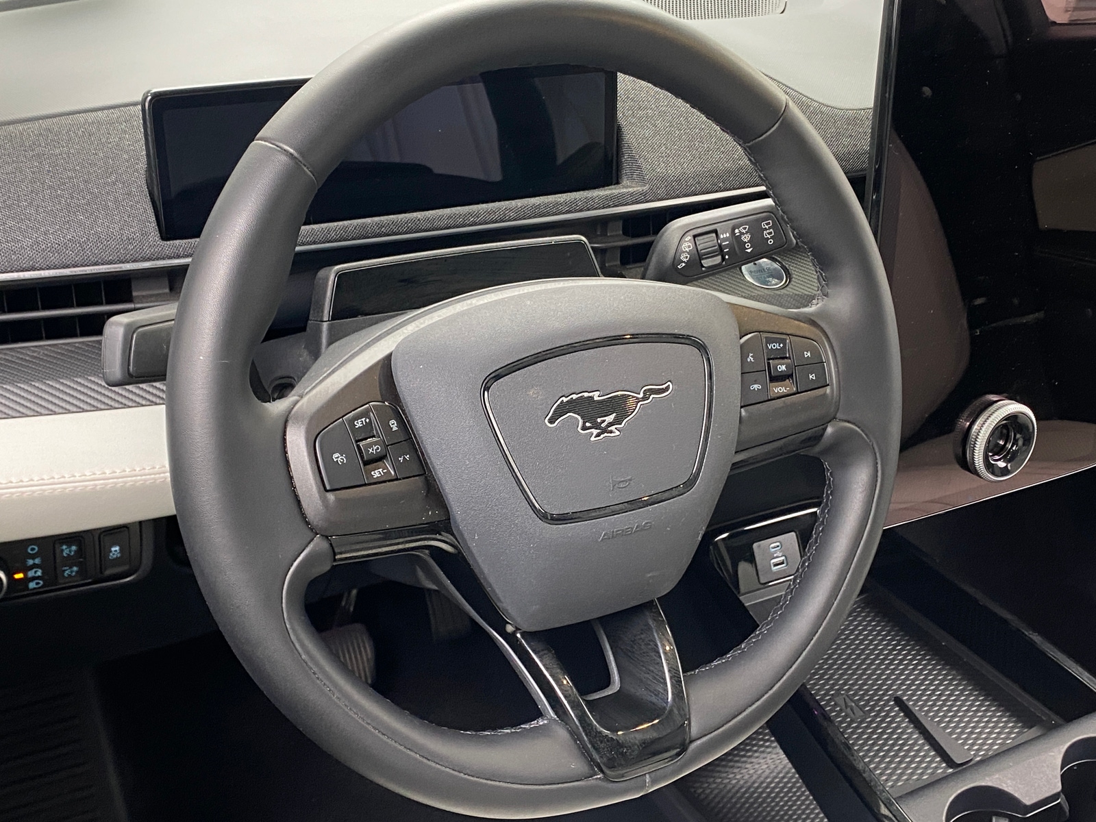 Thumbnail: 2023 Ford Mustang Mach-E - 4