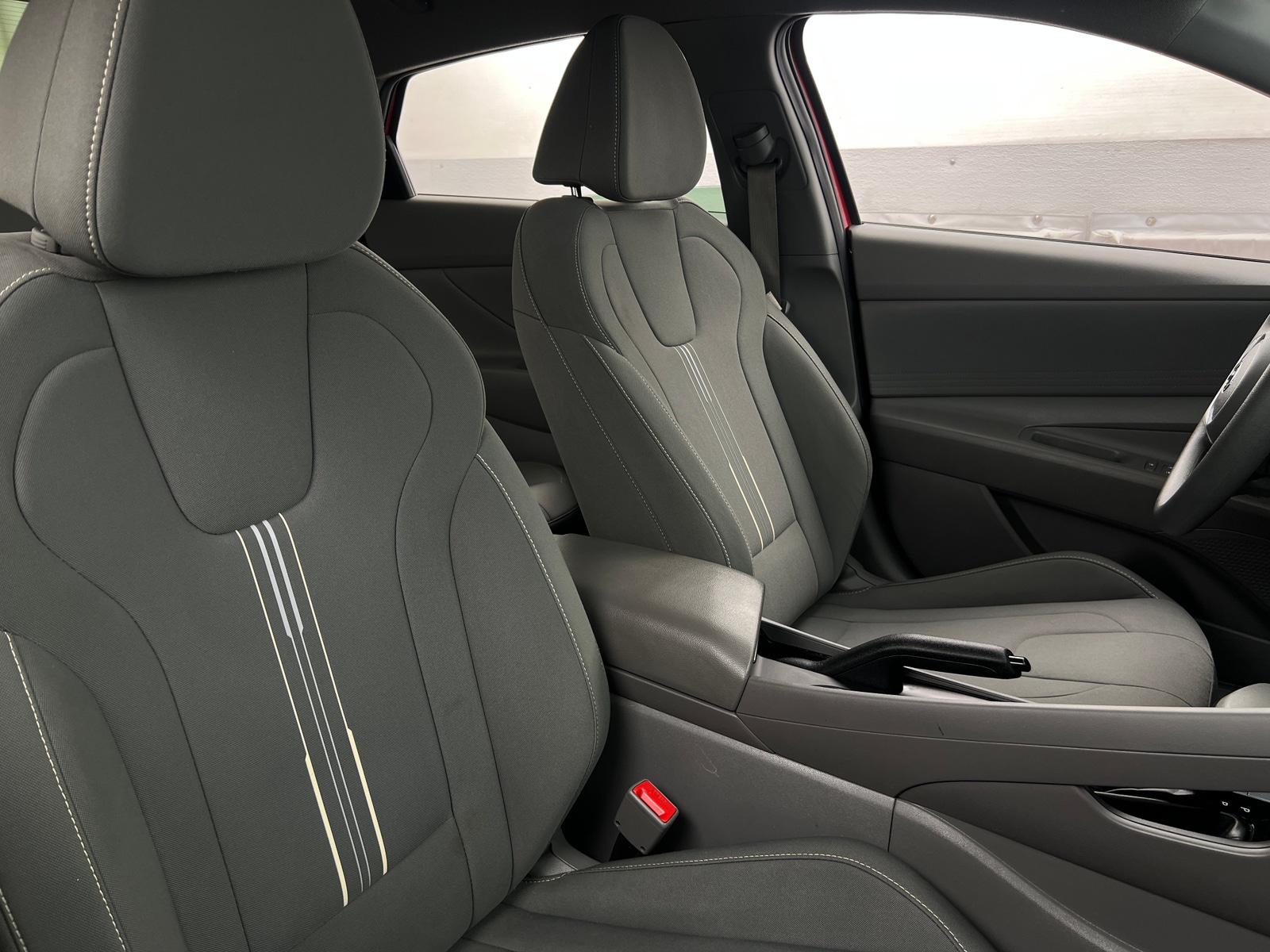 Thumbnail: 2022 Hyundai Elantra - 2