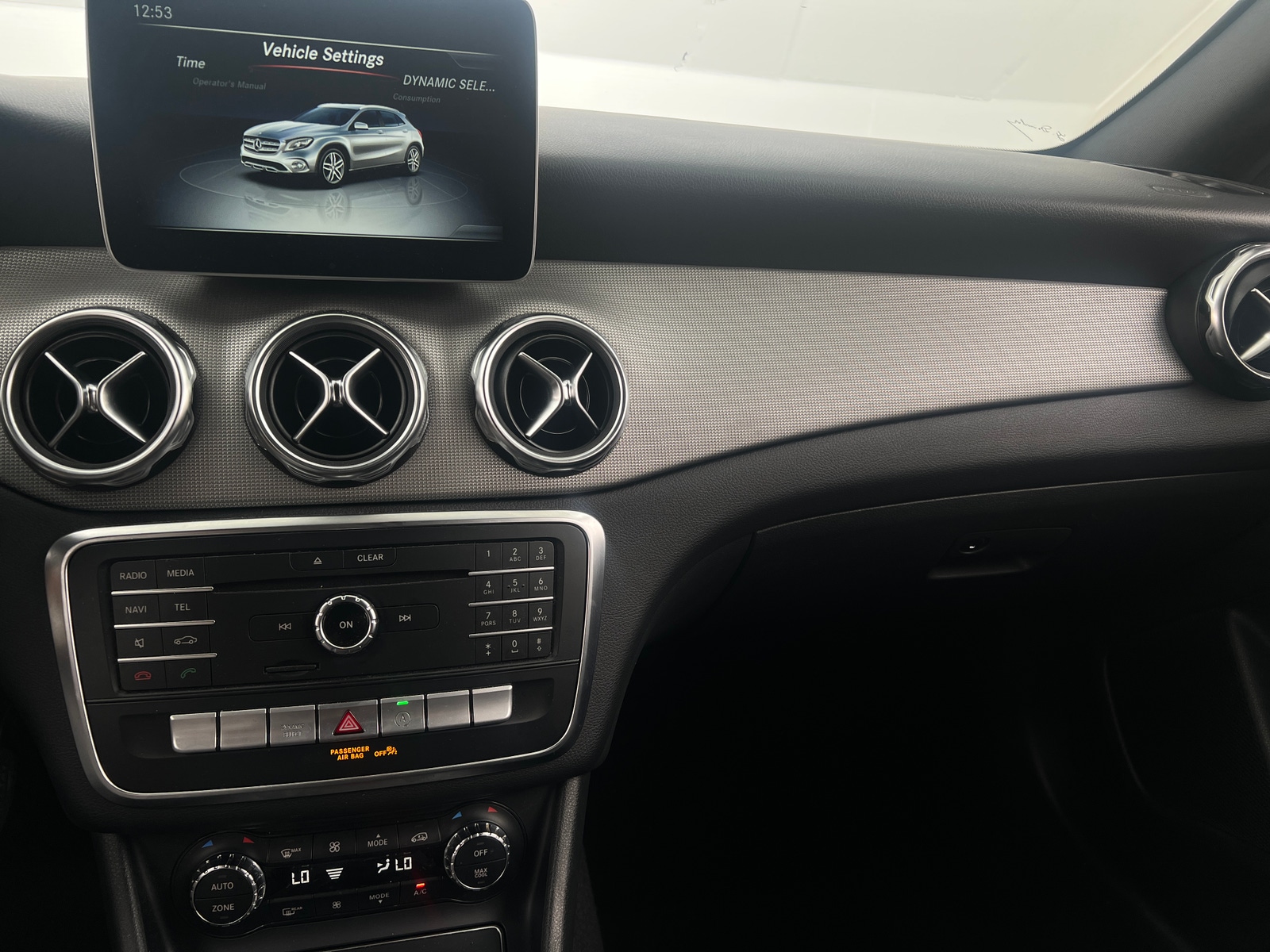 Thumbnail: 2020 Mercedes-Benz GLA - 3