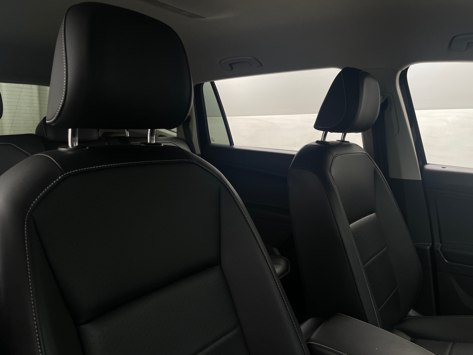 Thumbnail: 2021 Volkswagen Tiguan - 2