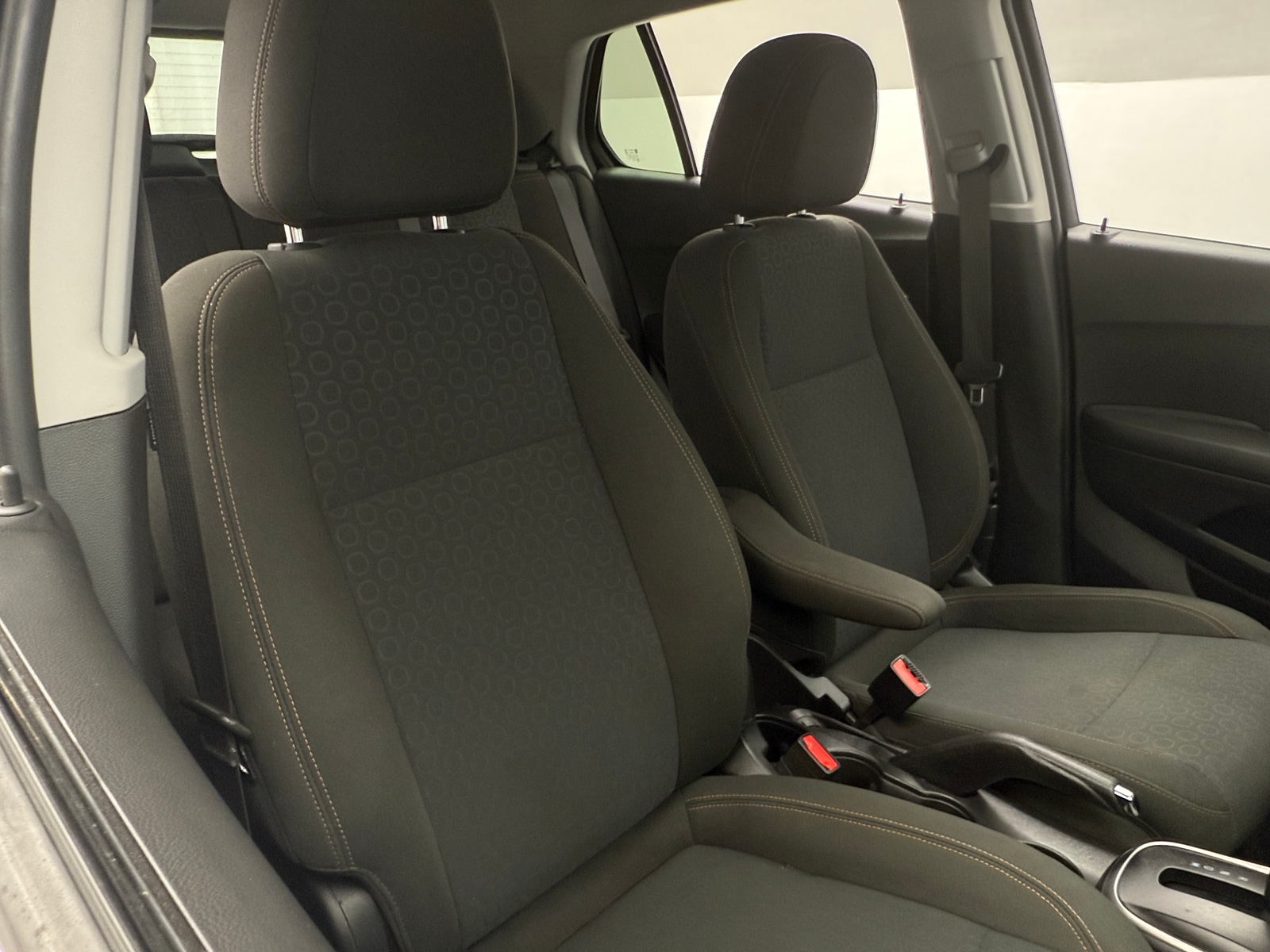 Thumbnail: 2020 Chevrolet Trax - 2