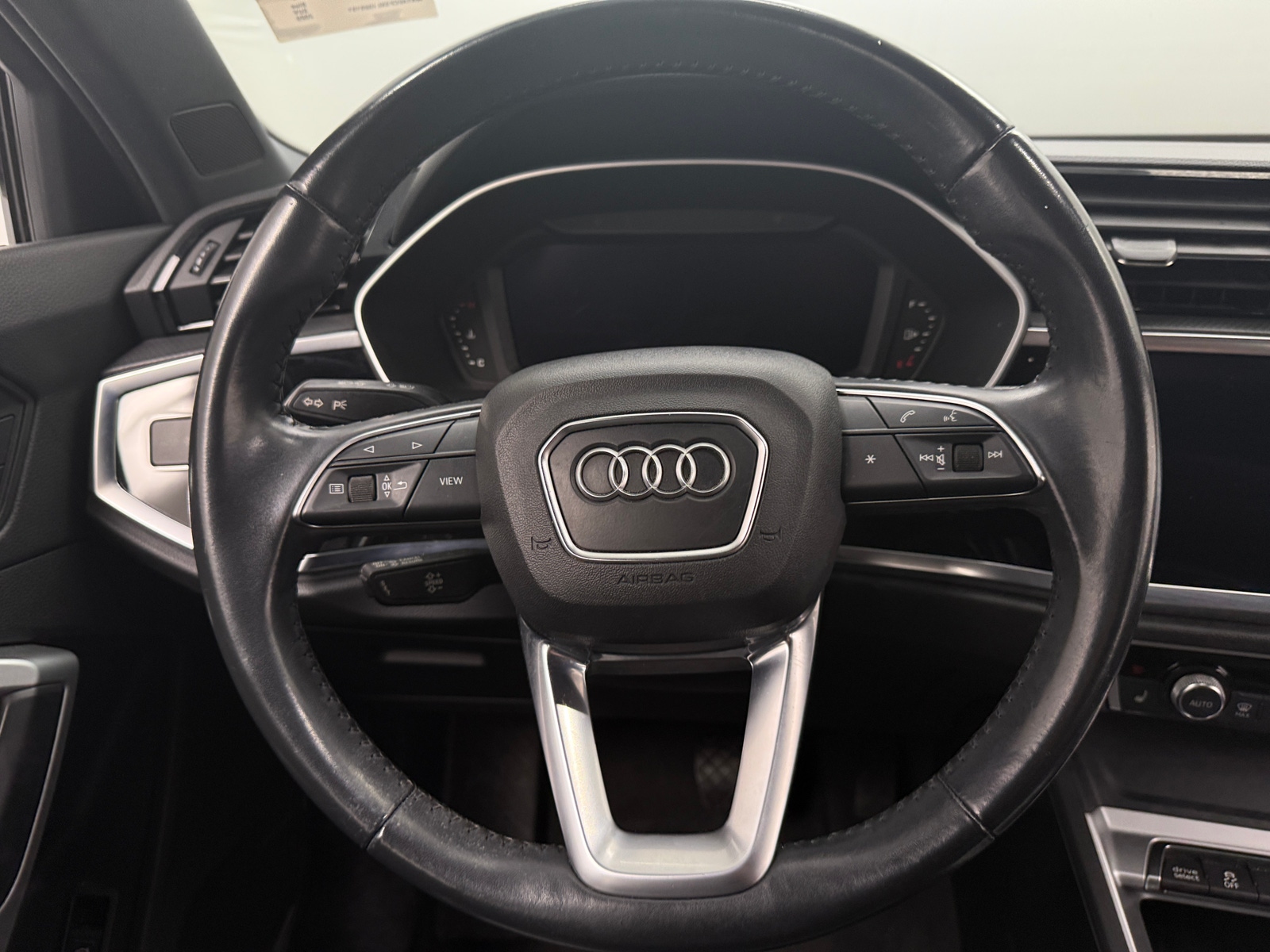 Thumbnail: 2020 Audi Q3 - 4