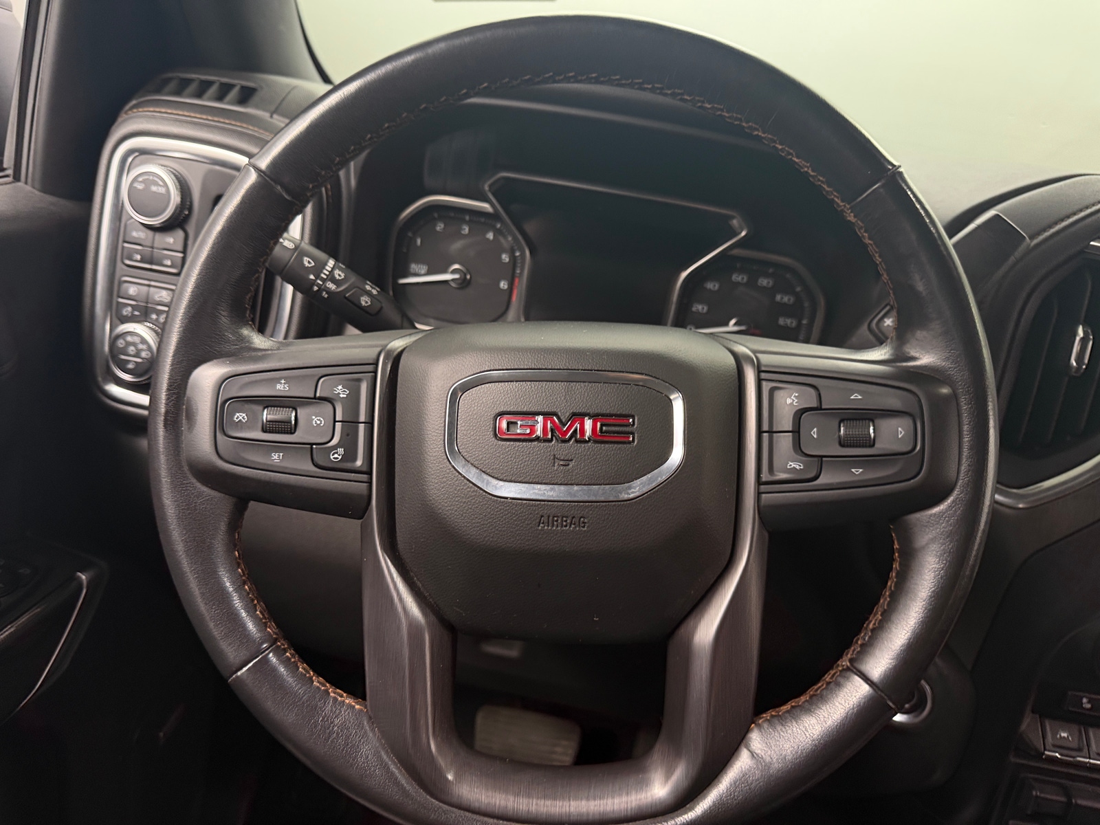 Thumbnail: 2020 GMC Sierra 1500 - 4
