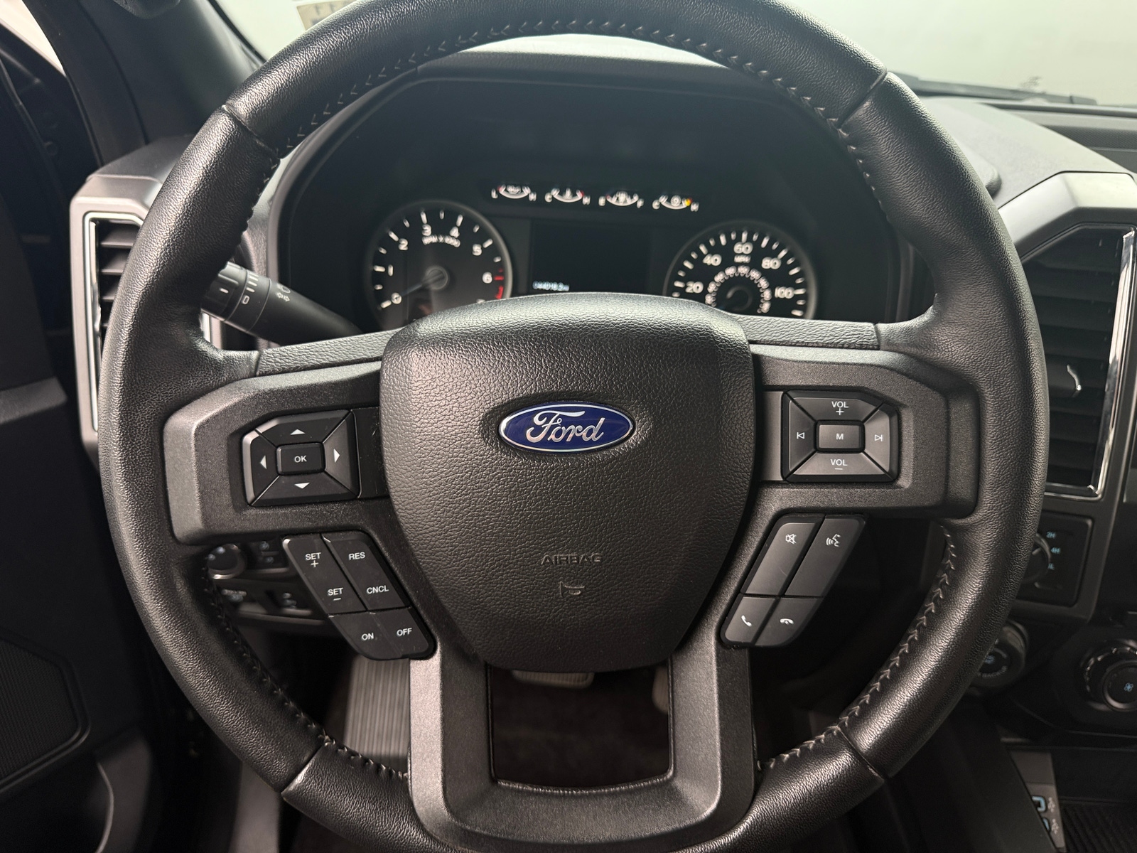 Thumbnail: 2017 Ford Econoline - 4