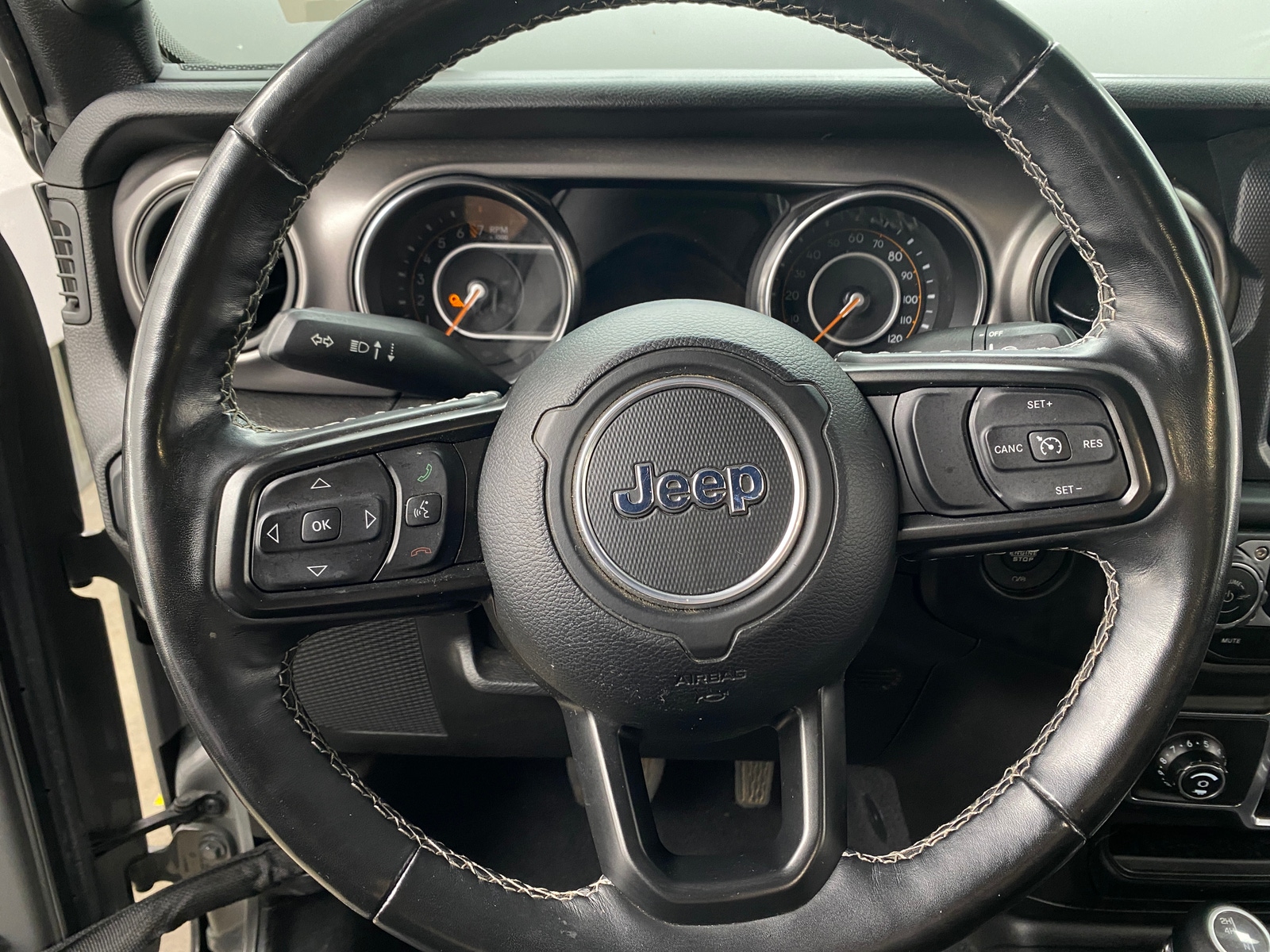Thumbnail: 2021 Jeep Gladiator - 5