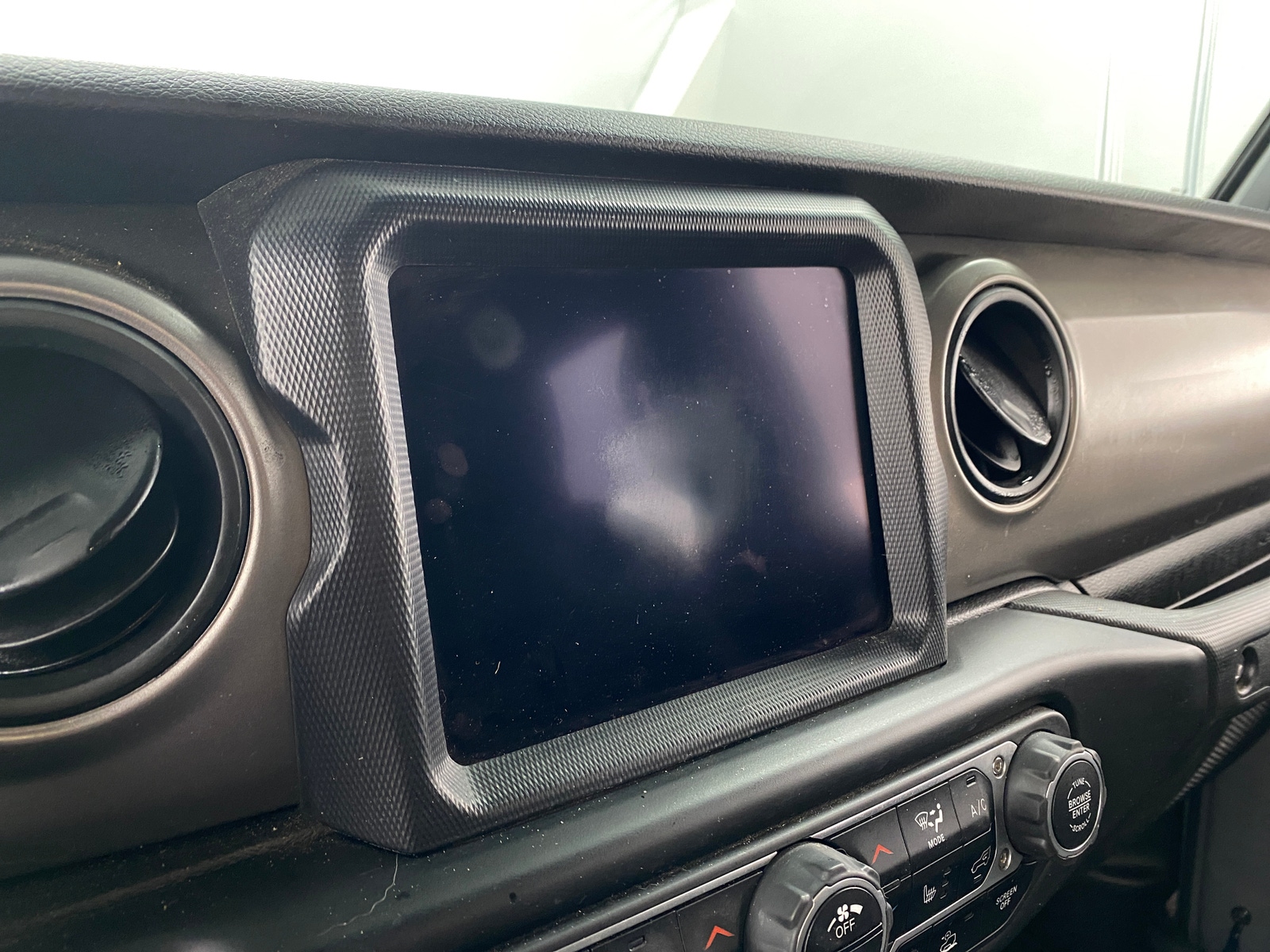 Thumbnail: 2021 Jeep Gladiator - 4