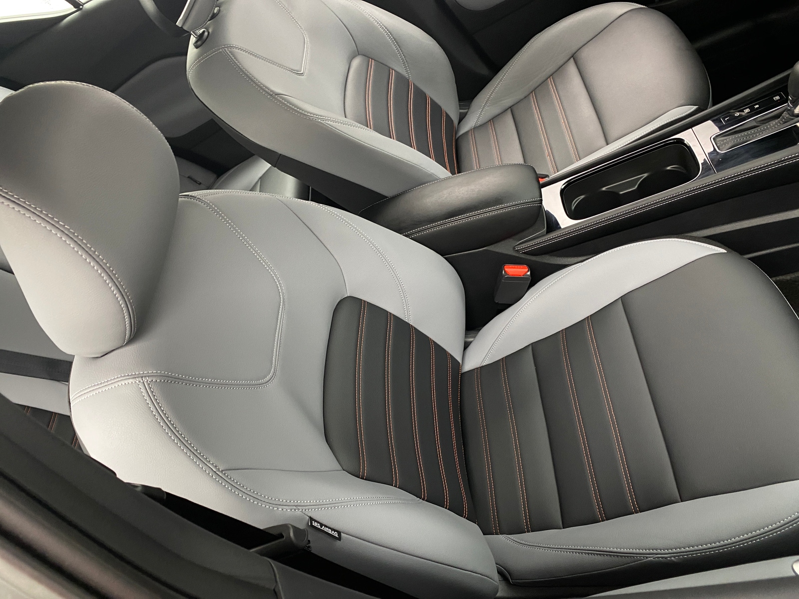 Thumbnail: 2023 Nissan Kicks - 2