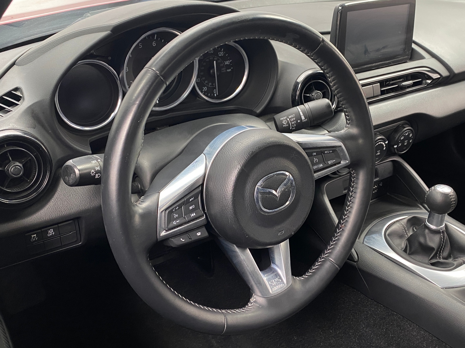 Thumbnail: 2023 Mazda MX-5 Miata - 5