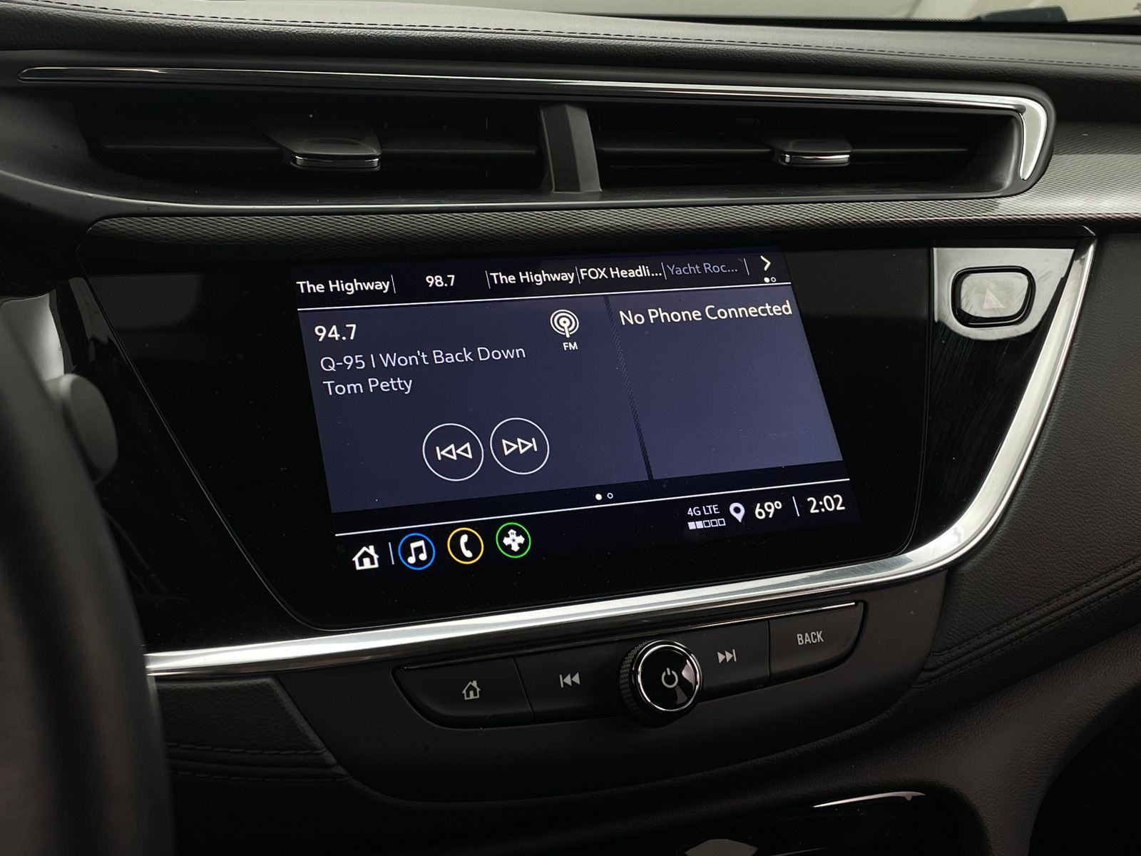 Thumbnail: 2023 Buick Encore GX - 3