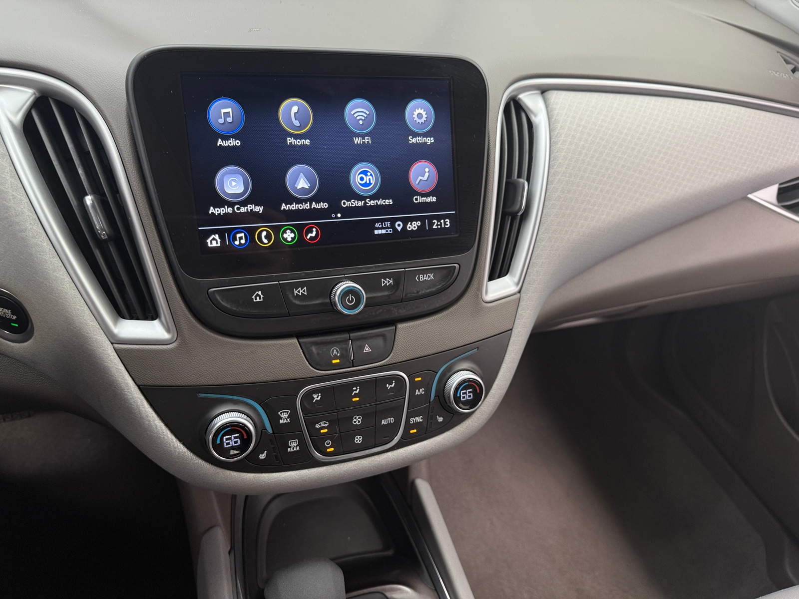 Thumbnail: 2023 Chevrolet Malibu - 4