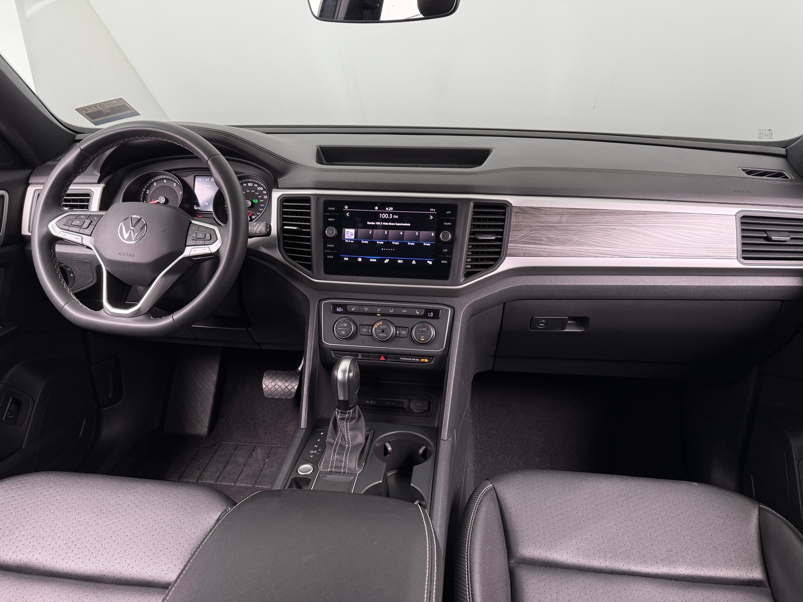 Thumbnail: 2021 Volkswagen Atlas - 2