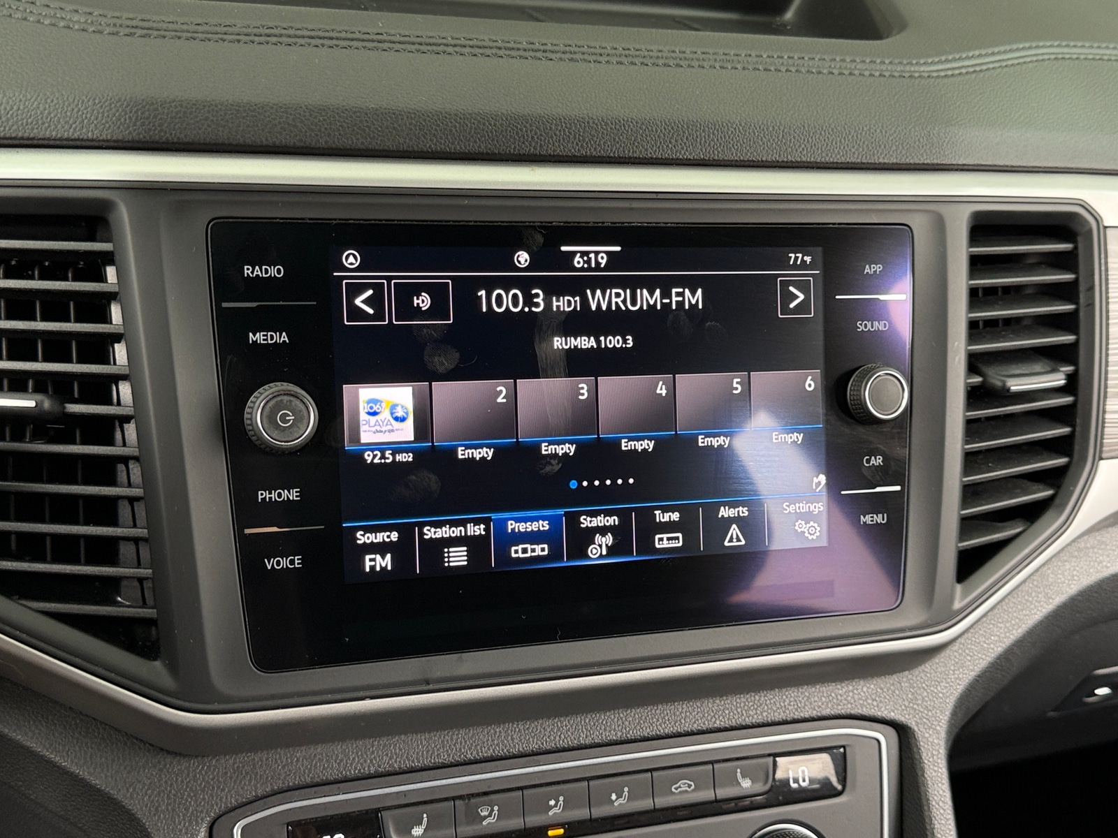 Thumbnail: 2021 Volkswagen Atlas - 3