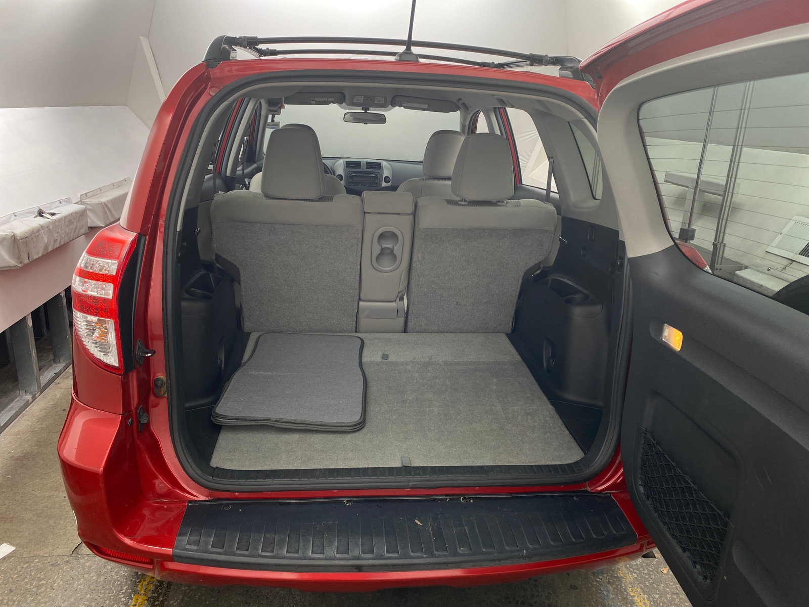 Thumbnail: 2012 Toyota RAV4 - 7