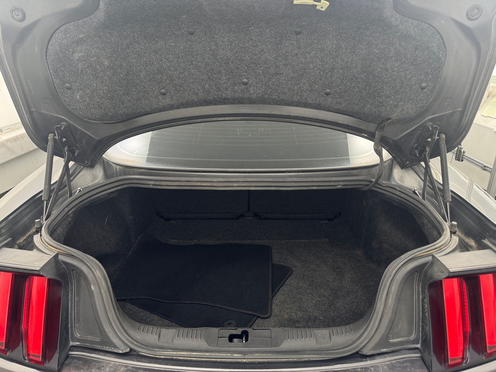 Thumbnail: 2016 Ford Mustang - 5