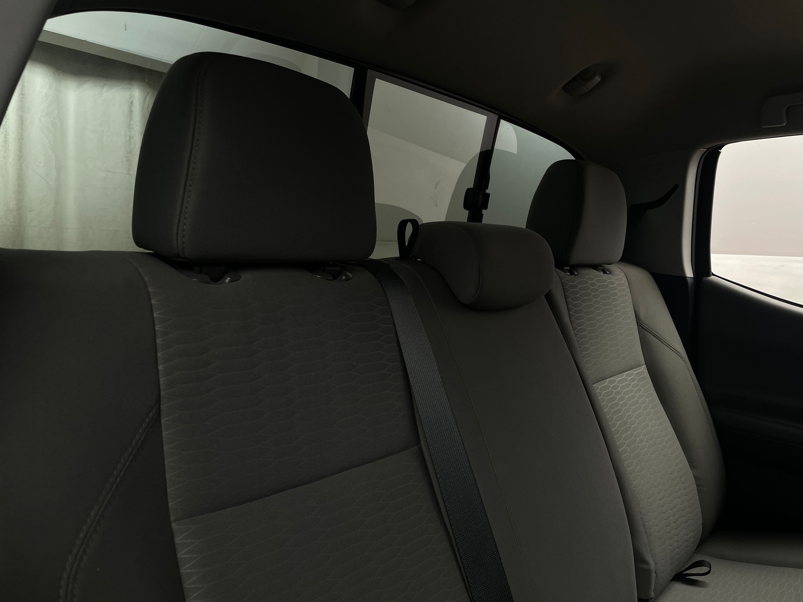 Thumbnail: 2016 Toyota Tacoma - 6