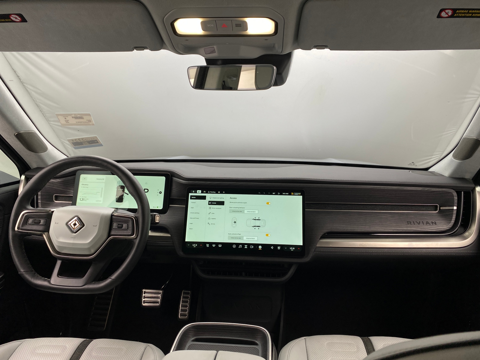 Thumbnail: 2023 Rivian R1S - 2