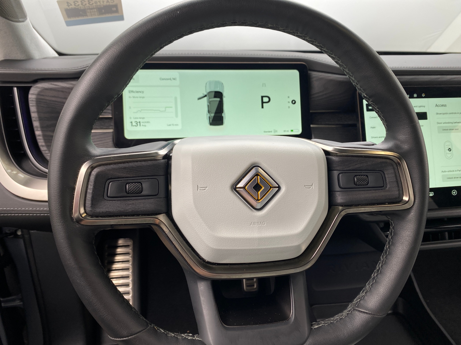 Thumbnail: 2023 Rivian R1S - 4